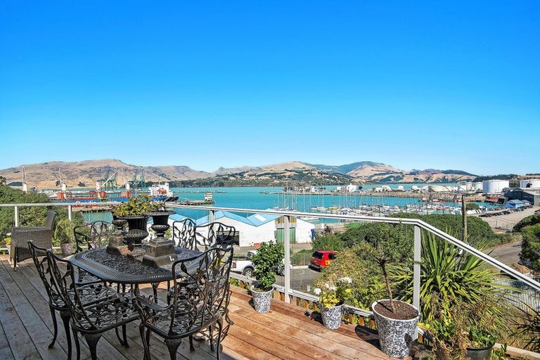 Photo of property in 1 Simeon Quay, Lyttelton, 8082