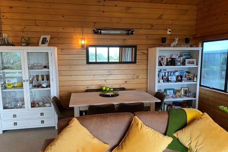 Photo of property in 10 Tui Grove, Paihia, 0200