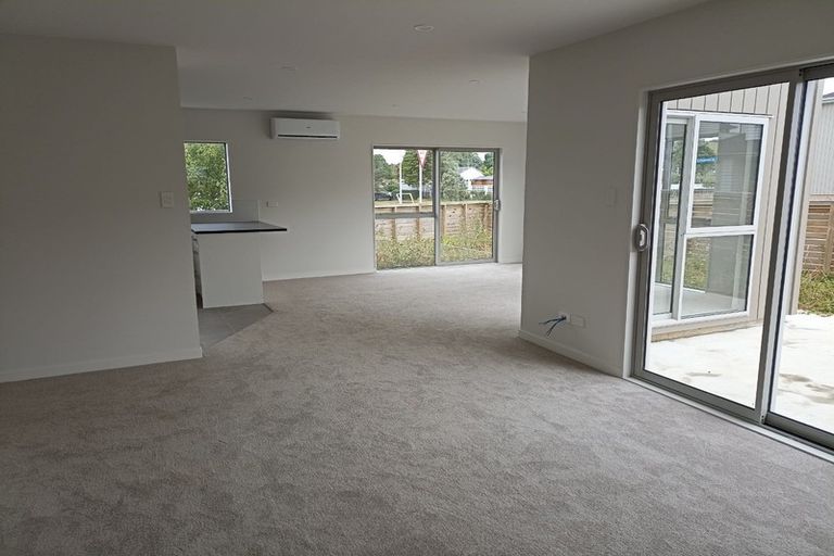 Photo of property in 32 Umu Place, Mangere, Auckland, 2022