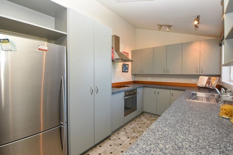 Photo of property in 60 Kuratawhiti Street, Greytown, 5712