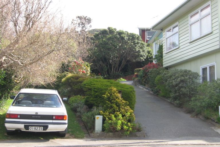 Photo of property in 8 Neville Street, Johnsonville, Wellington, 6037