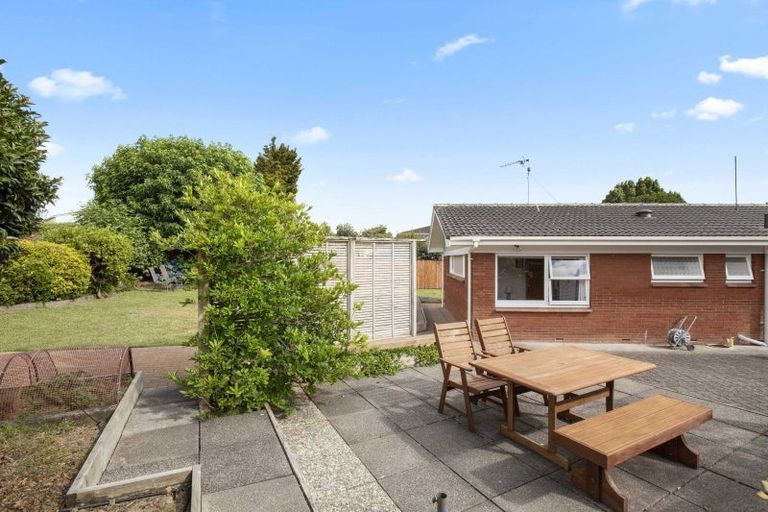 Photo of property in 18 Lakeside Drive, Pahurehure, Papakura, 2113