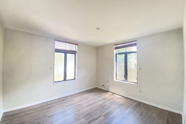 Photo of property in 60 Baverstock Road, Flat Bush, Auckland, 2016
