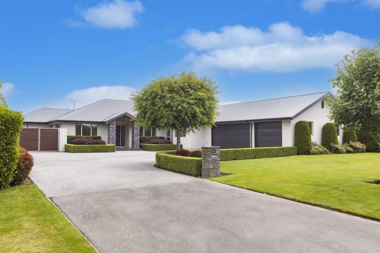 Photo of property in 3 Leonie Lane, West Melton, 7618