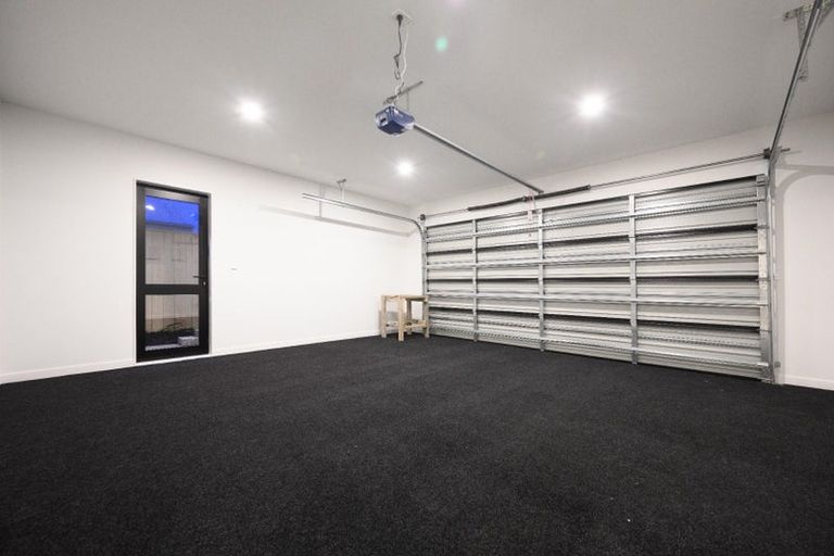 Photo of property in 7 Awa Avenue, Helensville, 0800