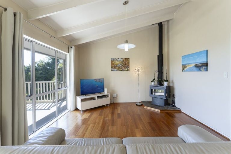 Photo of property in 1/104 Tosswill Road, Tahunanui, Nelson, 7011