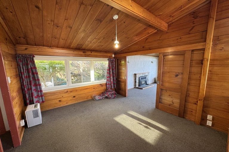 Photo of property in 9 Versailles Street, Karori, Wellington, 6012