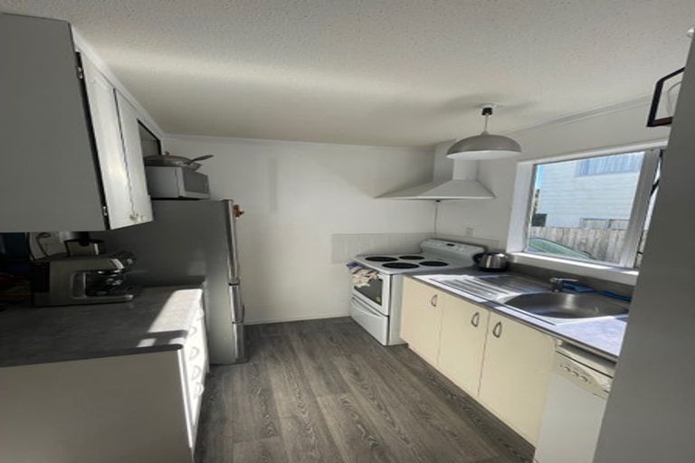 Photo of property in 14a Stonefield Place, Johnsonville, Wellington, 6037