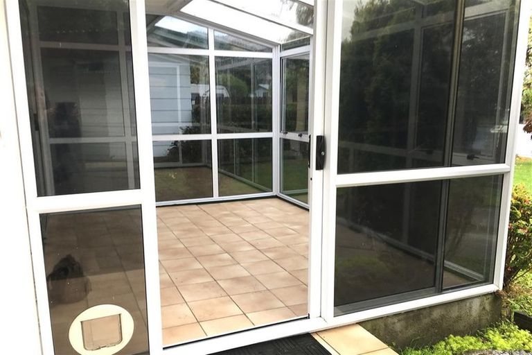 Photo of property in 8 He Awa Crescent, Waikanae, 5036