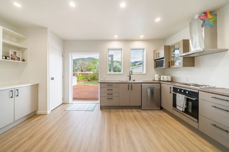 Photo of property in 11 Wheatley Street, Naenae, Lower Hutt, 5011