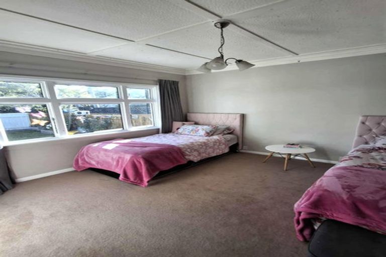Photo of property in 1/6 Burnside Street, Waterloo, Lower Hutt, 5011