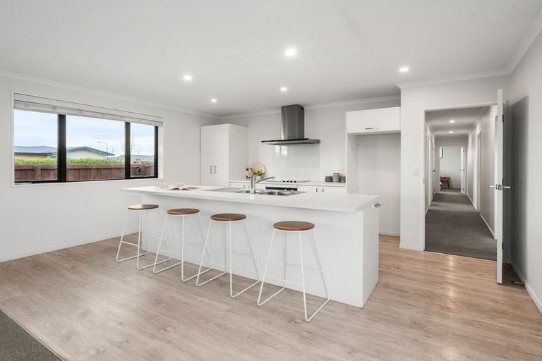 Photo of property in 16 Ledbury Drive, Rolleston, 7615