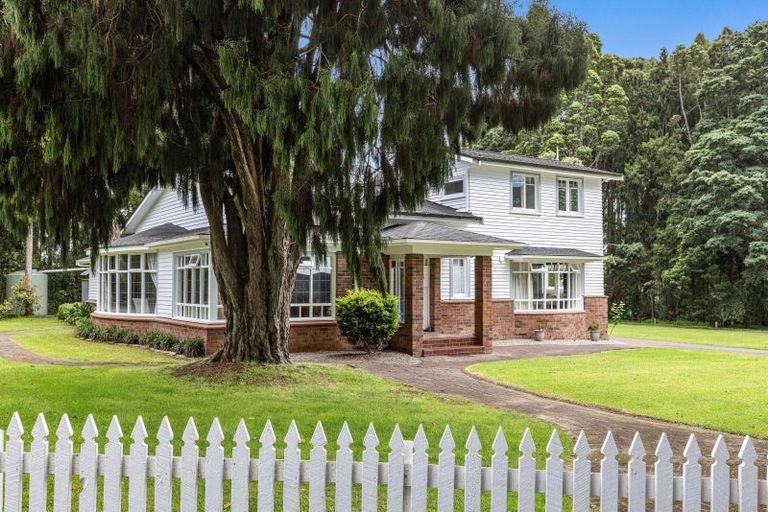 Photo of property in 1174 Kahikatea Flat Road, Waitoki, Kaukapakapa, 0871