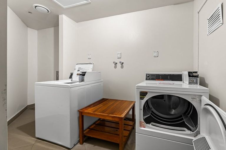 Photo of property in 16/5 Massey Avenue, Pukekohe, 2120