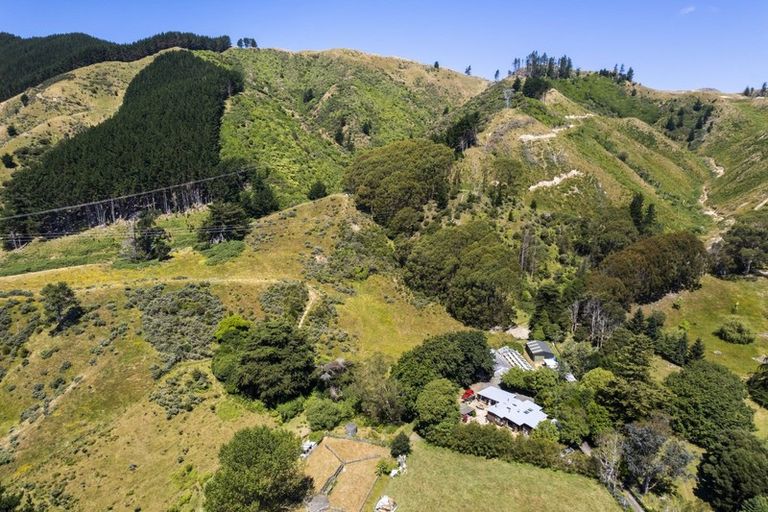 Photo of property in 7 Maungakotukutuku Road, Paraparaumu, 5032