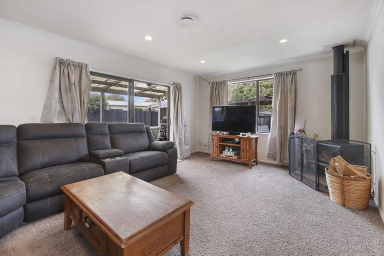 Photo of property in 68 Main North Road, Woodend, 7610