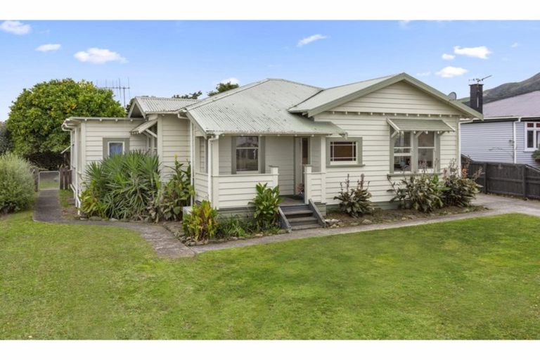 Photo of property in 8 Longfellow Street, Te Aroha, 3320