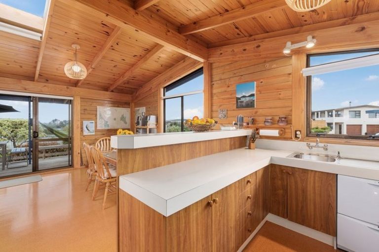 Photo of property in 19 Darroch Slope, Omaha, 0986