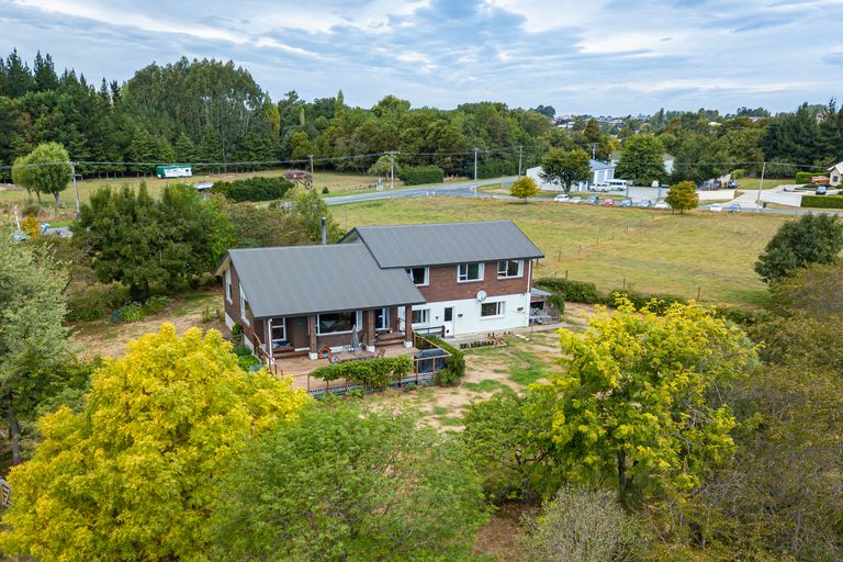 Photo of property in 70 Halstead Road, Pleasant Point, 7903