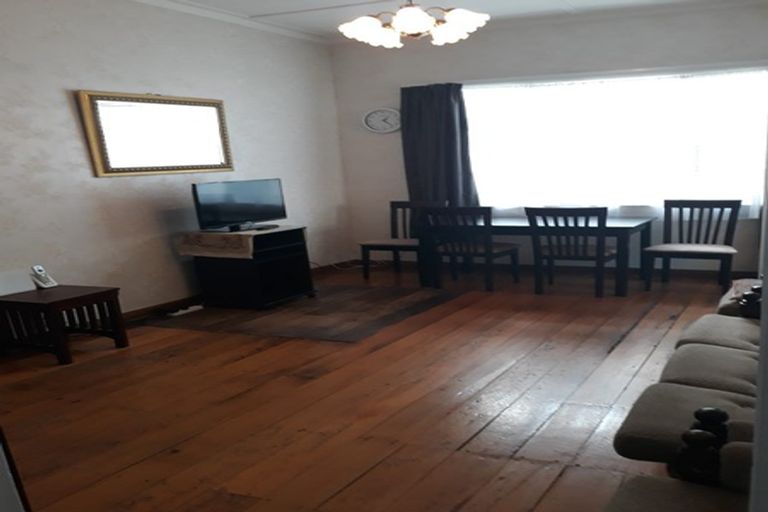 Photo of property in 20 Moir Street, Mount Victoria, Wellington, 6011