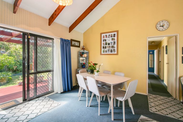 Photo of property in 10 Martin Dale, Raureka, Hastings, 4120