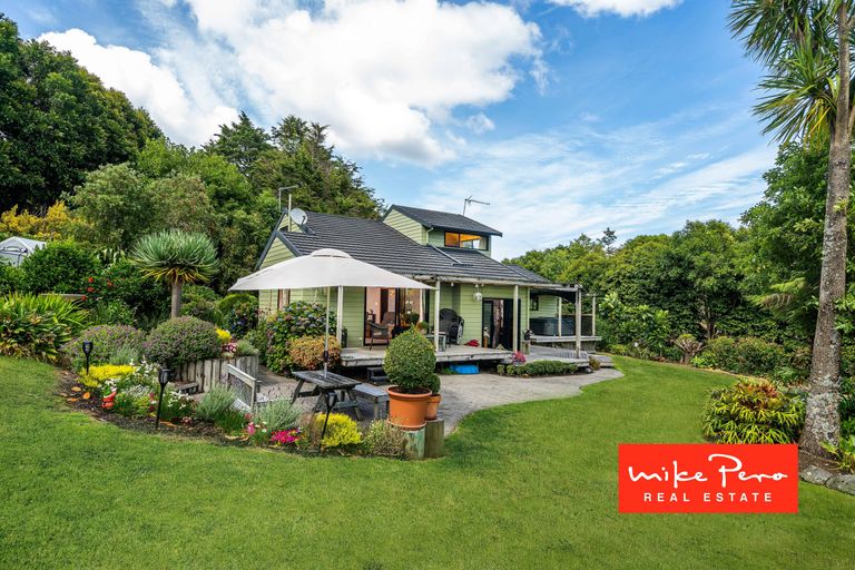 Photo of property in 168 Carter Road, Oratia, Auckland, 0604
