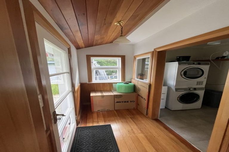 Photo of property in 118 Matatua Road, Raumati Beach, Paraparaumu, 5032