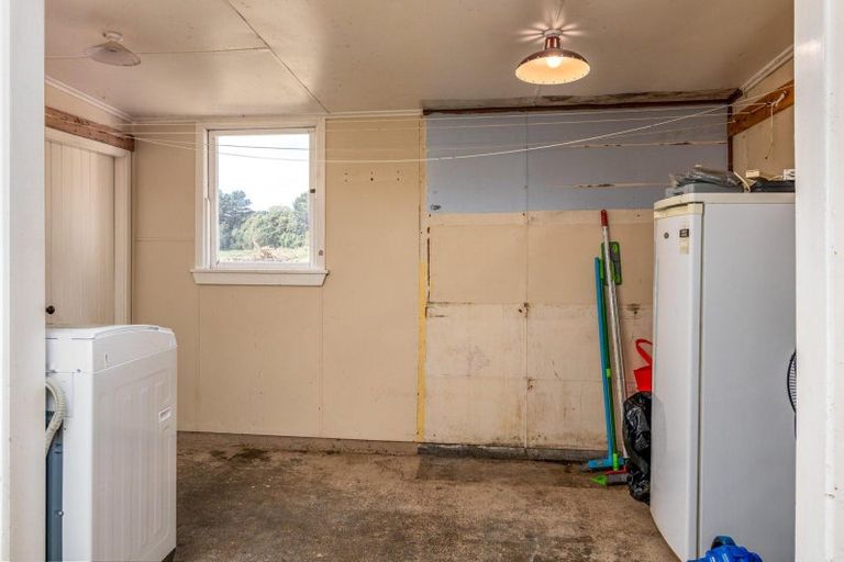 Photo of property in 40 Newman Road, Eketahuna, 4900