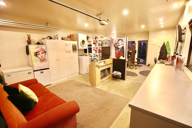 Photo of property in 127 Beerescourt Road, Beerescourt, Hamilton, 3200