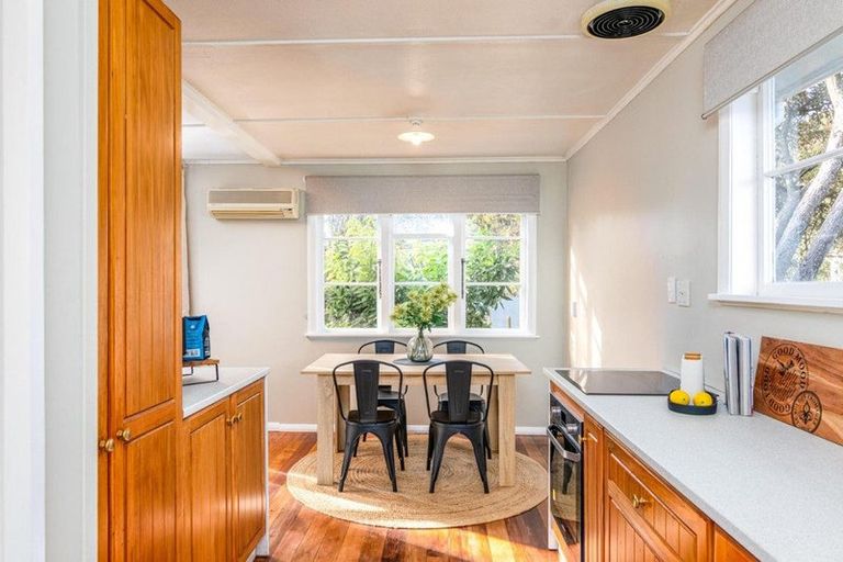 Photo of property in 15 Stamford Place, Lansdowne, Masterton, 5810