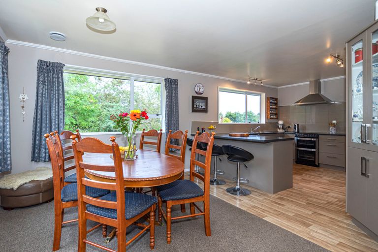 Photo of property in 70 Halstead Road, Pleasant Point, 7903