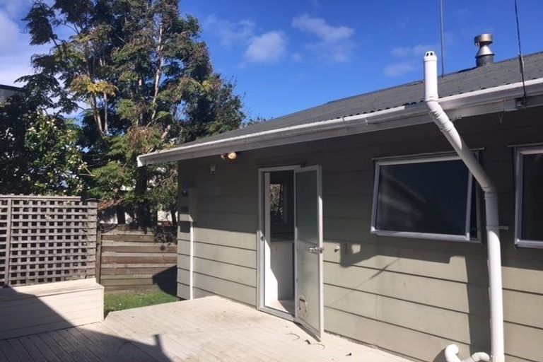 Photo of property in 31 Shakespear Road, Army Bay, Whangaparaoa, 0930