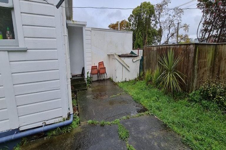 Photo of property in 6 Roxburgh Grove, Petone, Lower Hutt, 5012