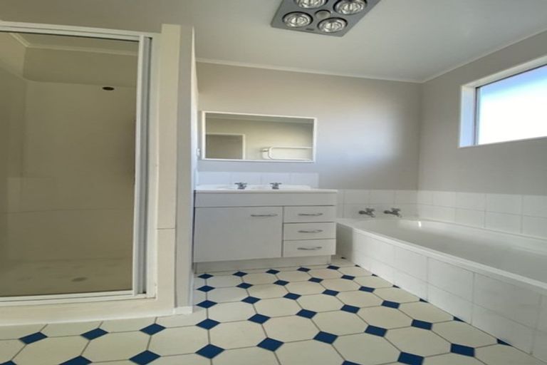 Photo of property in 10 Thimble Lane, Whitby, Porirua, 5024