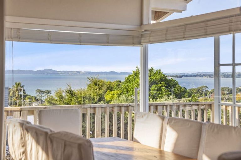 Photo of property in 13 Colmar Road, Mellons Bay, Auckland, 2014