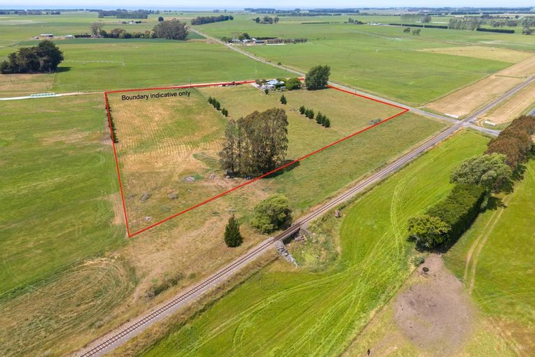 Photo of property in 7 Keens Road, Morven, Waimate, 7980