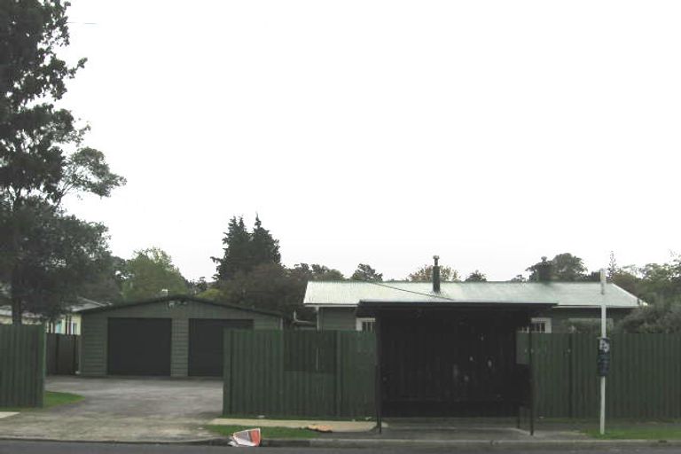 Photo of property in 95 Glendale Road, Glen Eden, Auckland, 0602