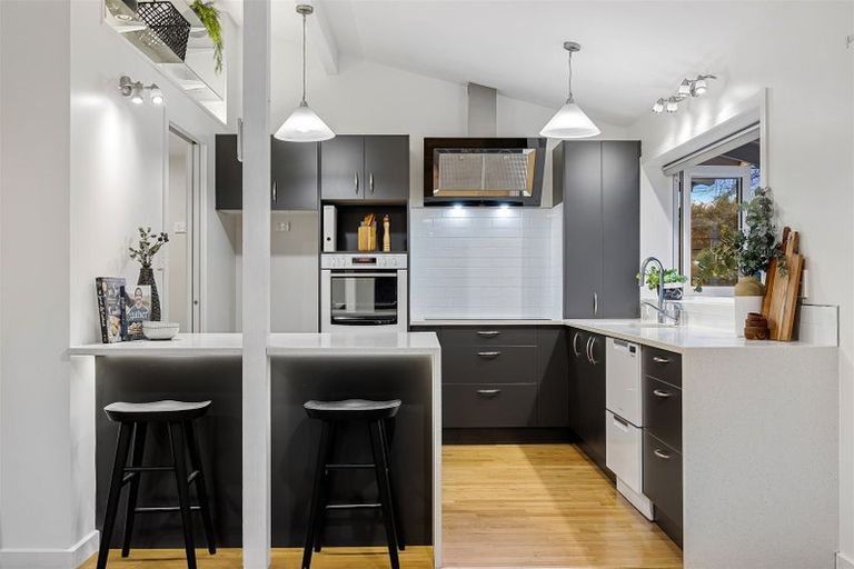 Photo of property in 152 Riverlaw Terrace, Saint Martins, Christchurch, 8022