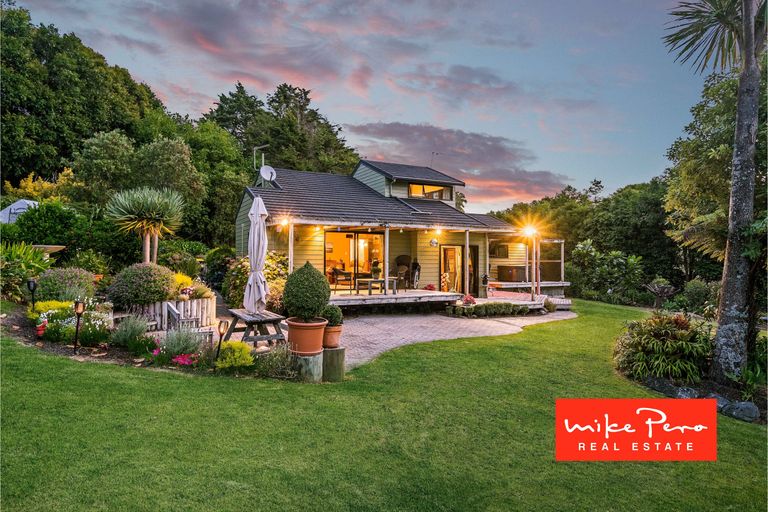 Photo of property in 168 Carter Road, Oratia, Auckland, 0604