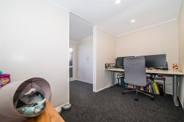 Photo of property in 706d Pioneer Highway, Takaro, Palmerston North, 4412