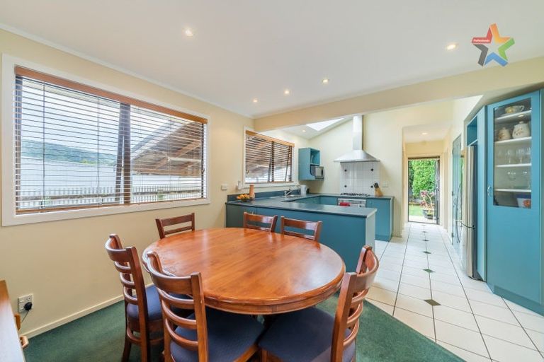 Photo of property in 51 Stokes Valley Road, Stokes Valley, Lower Hutt, 5019