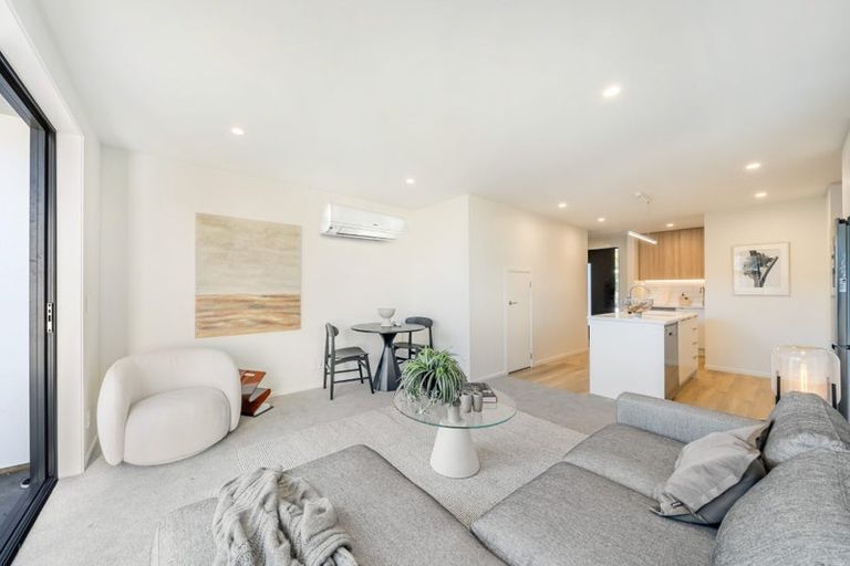 Photo of property in 1/90 Oxford Terrace, Epuni, Lower Hutt, 5011