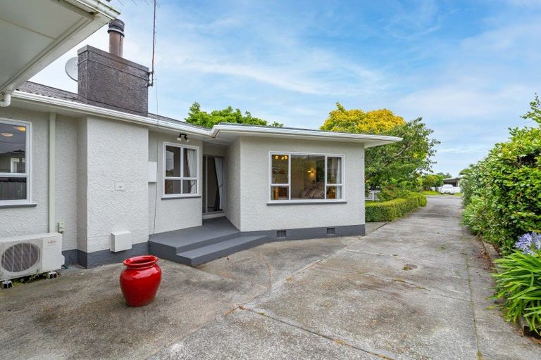 Photo of property in 26 Costley Street, Carterton, 5713