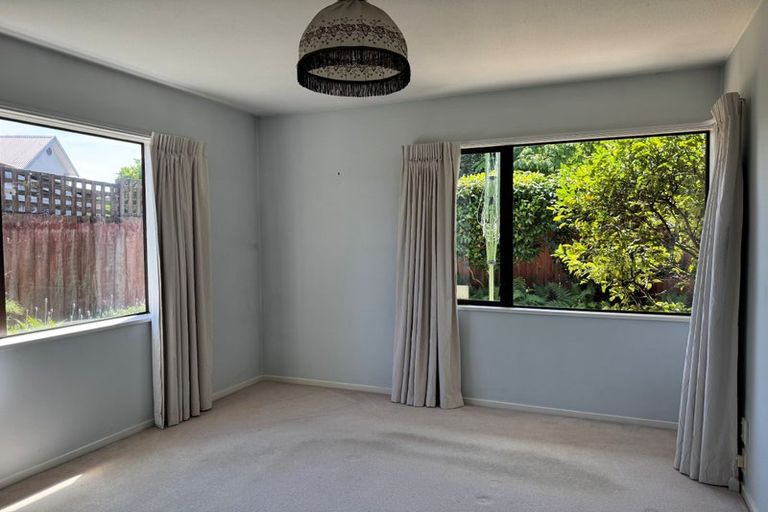 Photo of property in 2/38 Beauford Place, Parklands, Christchurch, 8083