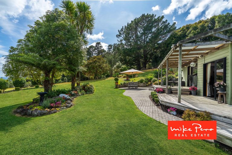 Photo of property in 168 Carter Road, Oratia, Auckland, 0604