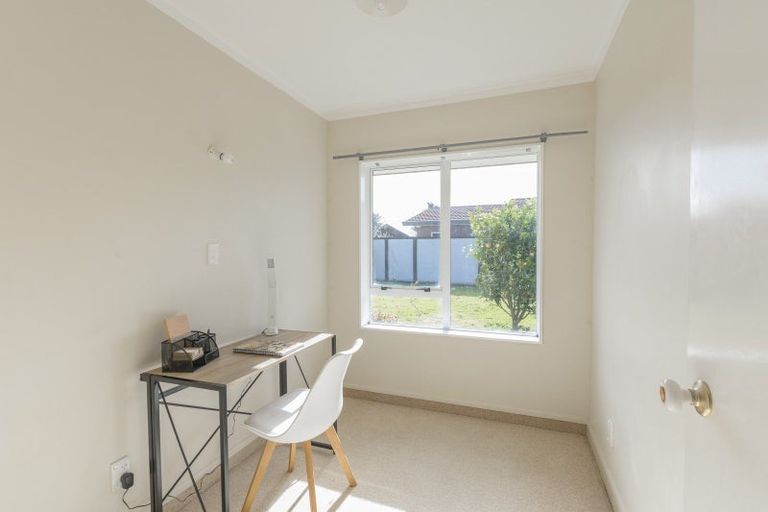 Photo of property in 12 Cedar Drive, Paraparaumu Beach, Paraparaumu, 5032