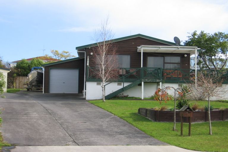 Photo of property in 16 Mayne Place, Snells Beach, 0920
