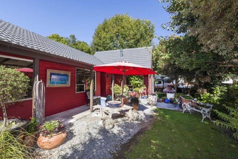 Photo of property in 11a Kaputone Place, Belfast, Christchurch, 8051