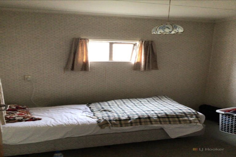 Photo of property in 16 Shearman Street, Waimate, 7924