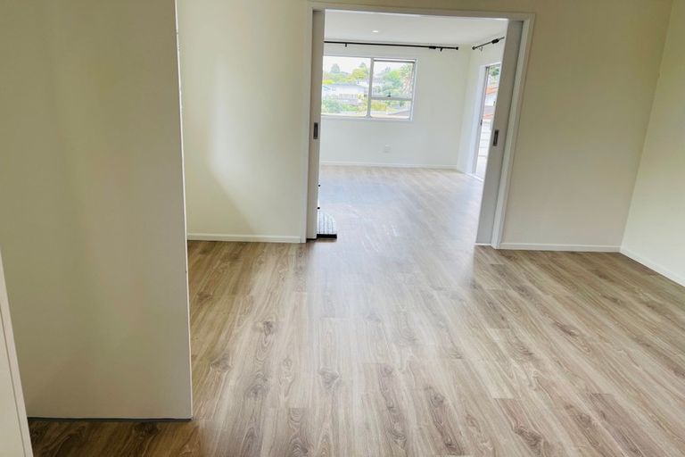 Photo of property in 31 Sequoia Place, Sunnynook, Auckland, 0620